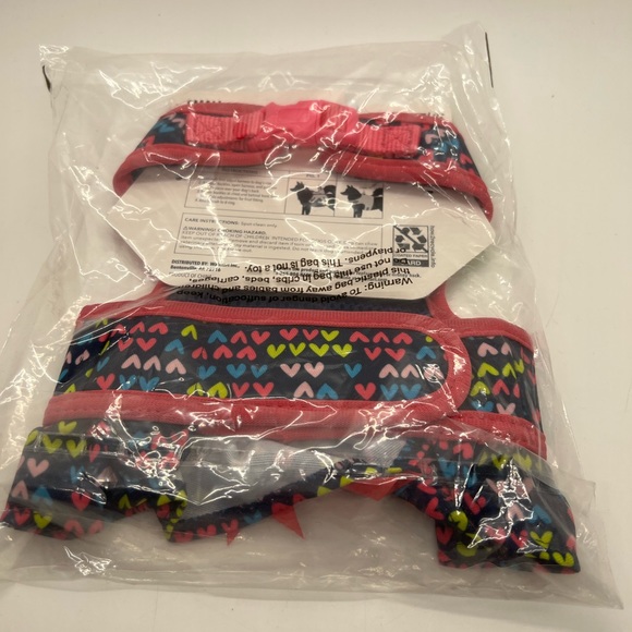 NWT Vibrant Life Harness. Pink & Navy with hearts & bow Small (up to 15 pounds) - Picture 6 of 9